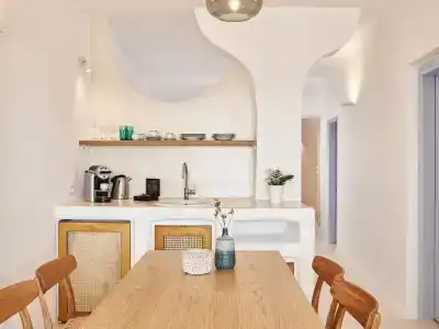 Astra Suites - 313