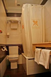 Victoria Ii - 44