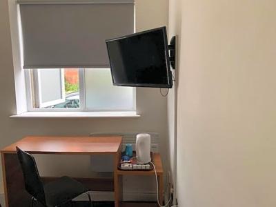Trivelles - Manchester - Cross Lane - 29