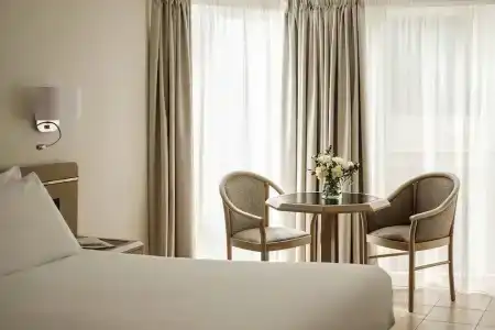 The Diplomat - 52