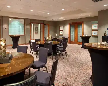 The Whitehall Houston - 14