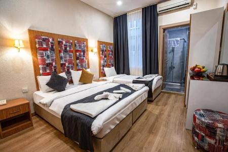La Pazza Suites - 43