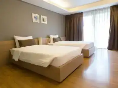 Golden Pearl - 41