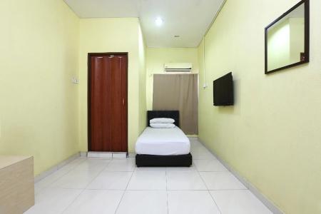 Oyo 89925 Innap - 32