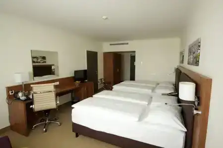 Hilton Garden Inn Vienna South - 70