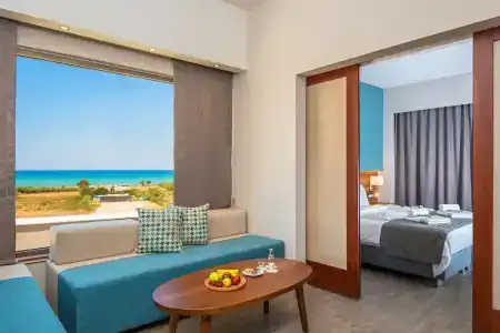 Solimar Aquamarine Resort - 94