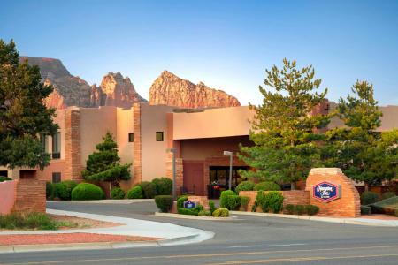 Hampton Inn - 24