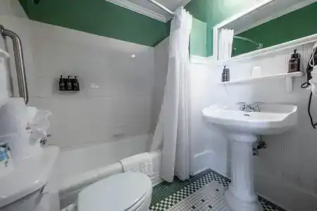 1886 Crescent and Spa - 6