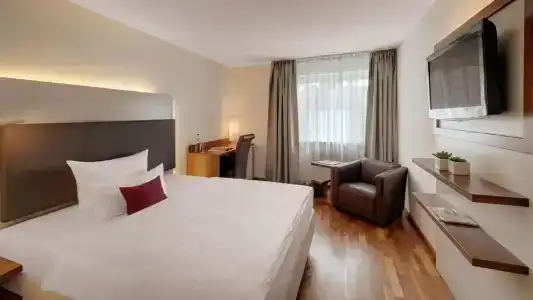 Newton Heilbronn - 23