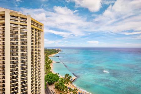 Hyatt Regency Waikiki Beach Resort & Spa - 34
