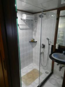 The Emerald & Executive - 65