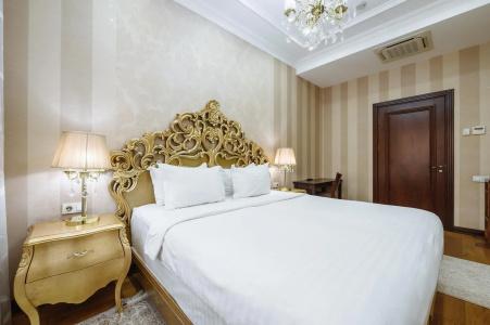 Royal Residence - 144