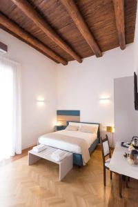 Savoy Riviera - 5