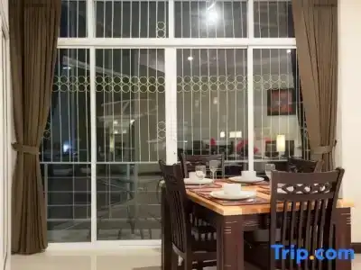 The Elegant Patong - 68