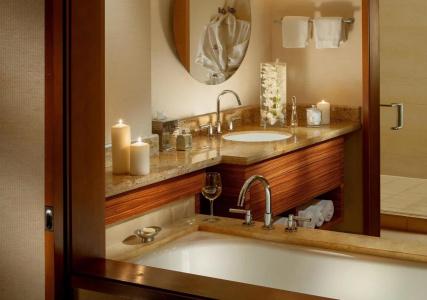 Pan Pacific Seattle - 9