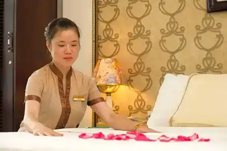 Thuy Anh - 37