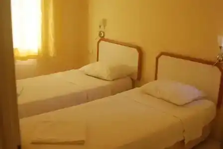 Side Linda Apart - 24