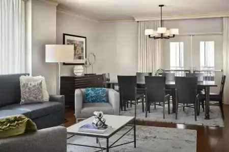 Renaissance New Orleans Arts Warehouse District - 49