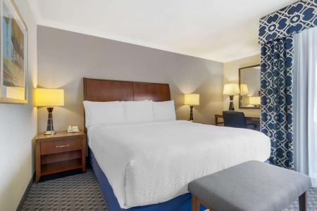 Best Western Plus Marina Shores - 78