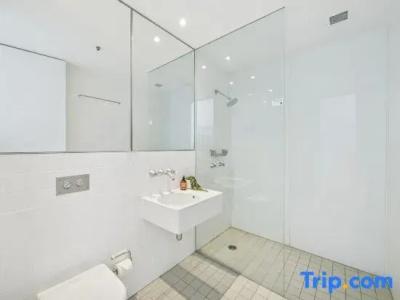 Ultiqa Air On Broadbeach - 380