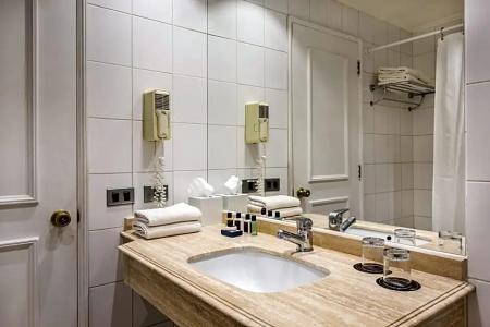 Park Plaza Bonaparte Boutique - 26