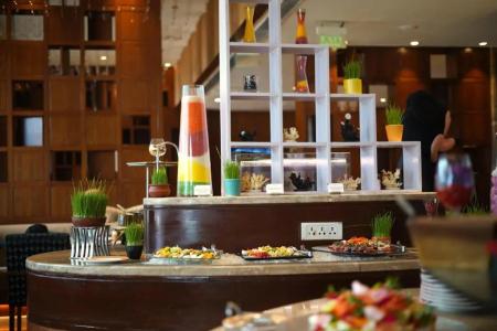 Holiday Inn Jaipur City Centre, An Ihg - 10