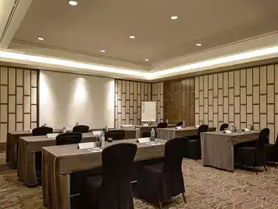 Pullman Danang Beach Resort - 23