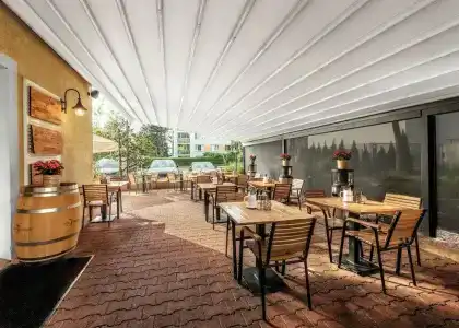 Prague Carl Inn restaurant & Free Parking - 17