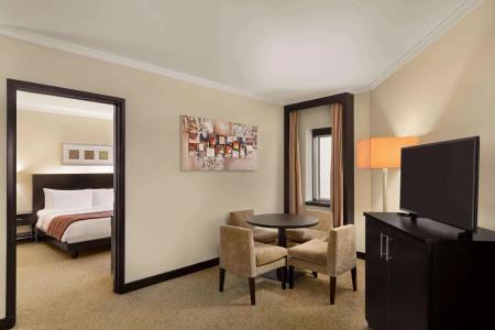 Ramada Plaza by Wyndham Dubai Deira - 12