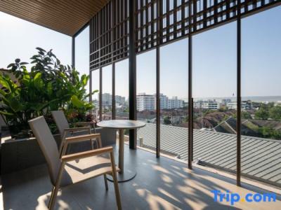 Shan Villas Sukhumvit - 206