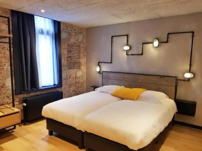 Upstairs - 22
