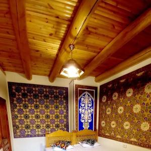 Koh-I-Noor - 23