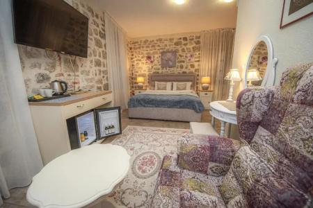 Antika Guesthouse - 1