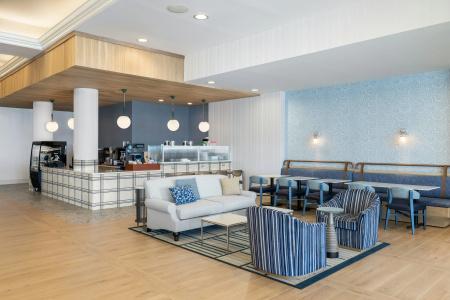 Hilton Suites Oceanfront - 21
