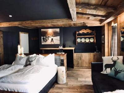 John Luxury Suites - 1