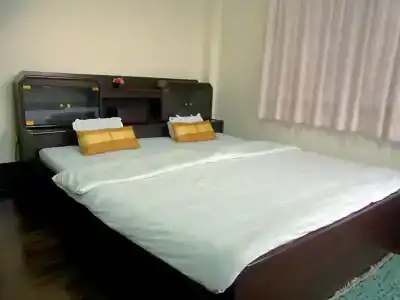 28 Rachabutr - 10