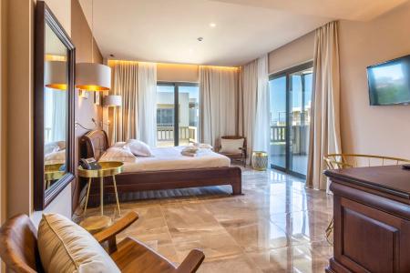 Elysian Luxury and Spa - 5