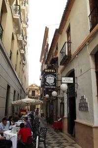 Hermanos Macias - 10