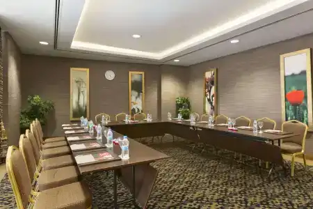 Ramada Plaza By Wyndham Izmit - 10