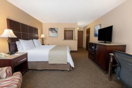 Wyndham Riverfront - 53