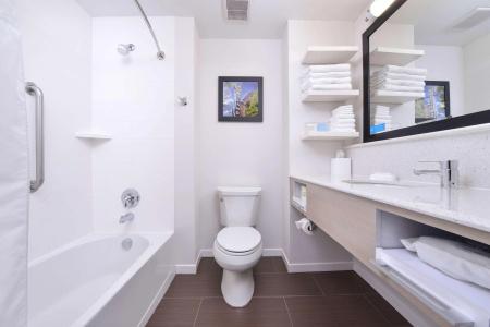 Hampton Inn Portland East - 7