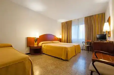 Gaudi - 36