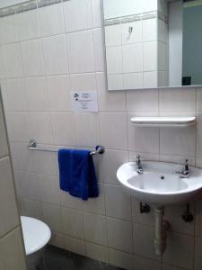 City West - 6