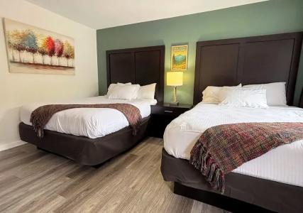 Castlewood Inn - 56
