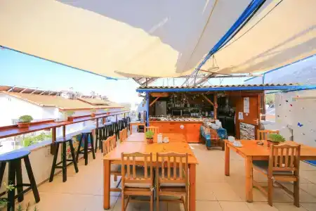 Ates Pension - 14