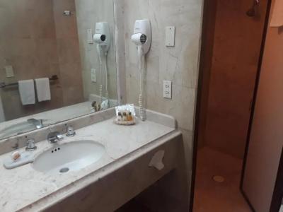 Country Plaza - 40