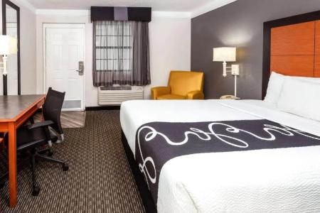 La Quinta Inn by Wyndham I-35 - 51