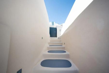 Lotza Studios - 149