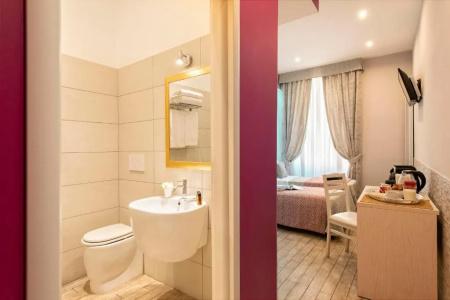 Five Rooms Rome Guesthouse - 52