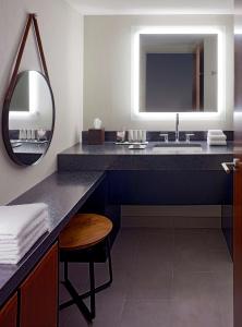 Hyatt Regency - 25